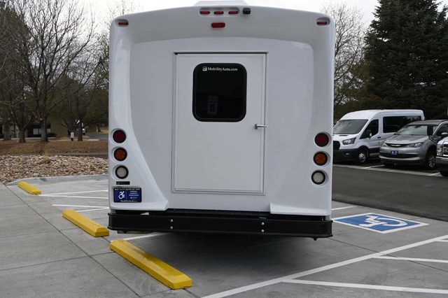 2016 Ford Econoline Commercial Cutaway E-350 SD Mobility Handicap Shuttle Bus - 22997335 - 6