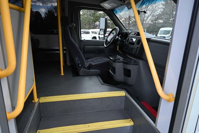 2016 Ford Econoline Commercial Cutaway E-350 SD Mobility Handicap Shuttle Bus - 23012812 - 15