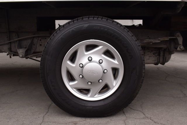 2016 Ford Econoline Commercial Cutaway E-350 Super Duty 176" DRW - 22112310 - 6