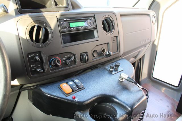 2016 Ford Econoline Commercial Cutaway E-450 Super Duty 158" DRW - 22956714 - 9