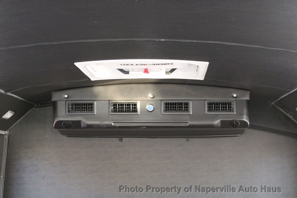 2016 FORD E-450 - Image 18