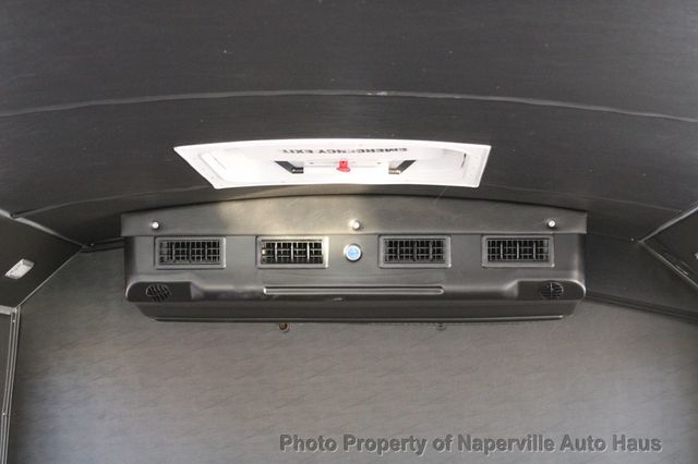 2016 Ford Econoline Commercial Cutaway E-450 Super Duty 158" DRW - 22956714 - 17