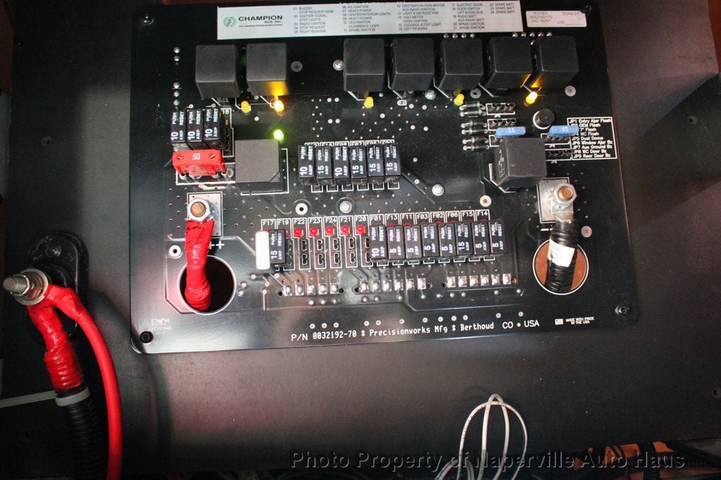 2016 FORD E-450 - Image 19