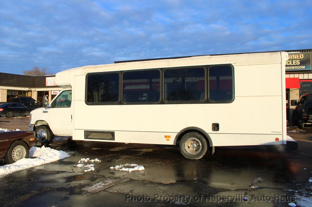 2016 FORD E-450 - Image 26