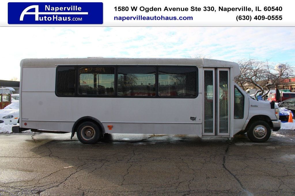 2016 FORD E-450 - Image 1