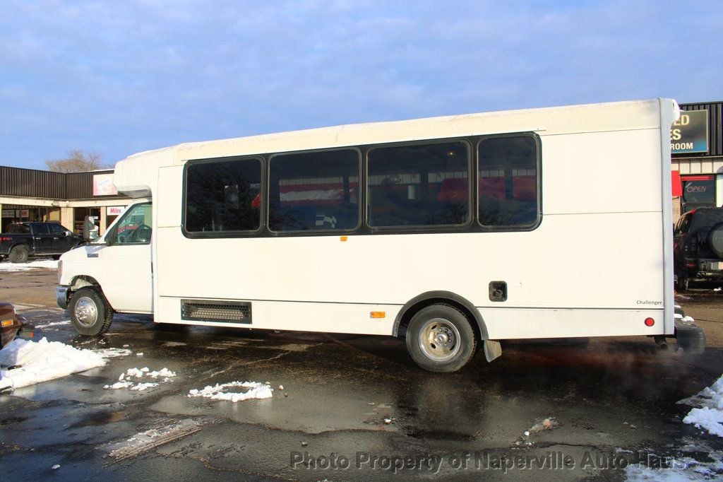 2016 FORD E-450 - Image 25