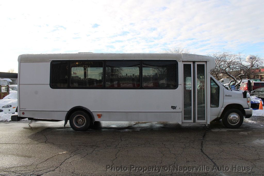 2016 FORD E-450 - Image 26