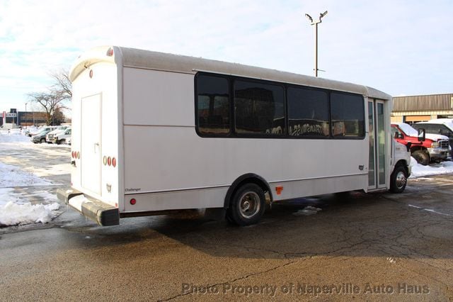 2016 Ford Econoline Commercial Cutaway E-450 Super Duty 158" DRW - 22956715 - 2