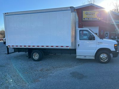 2016 Ford Econoline Commercial Cutaway