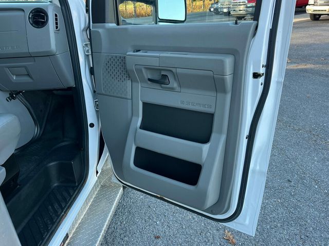 2016 Ford Econoline Commercial Cutaway READY TO WORK - 22939322 - 13