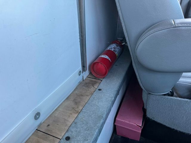 2016 Ford Econoline Commercial Cutaway READY TO WORK - 22939322 - 18