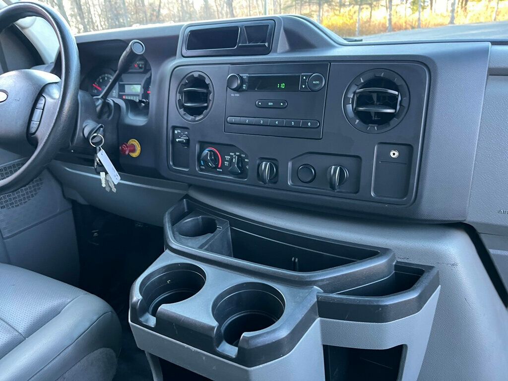 2016 Ford Econoline Commercial Cutaway READY TO WORK - 22939322 - 19