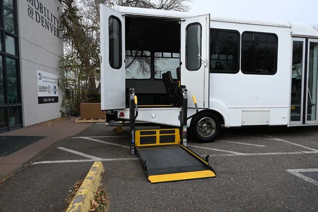 2016 Ford Econoline Commercial Cutaway SD 158 WB 10-Passenger Shuttle Mobility Handicap Bus - 22951134 - 20