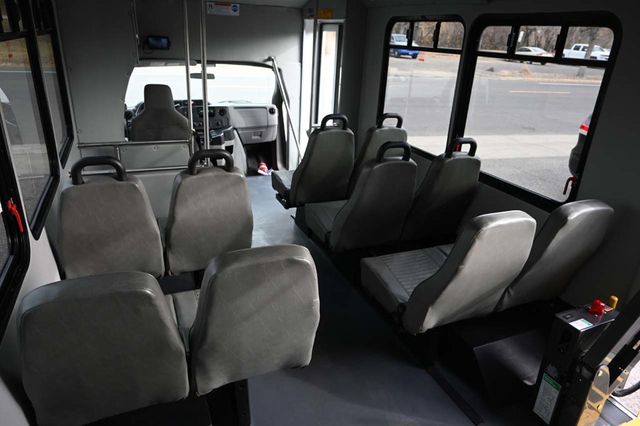 2016 Ford Econoline Commercial Cutaway SD 158 WB 10-Passenger Shuttle Mobility Handicap Bus - 22951134 - 24