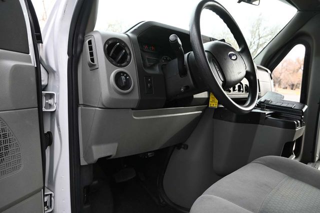 2016 Ford Econoline Commercial Cutaway SD 158 WB 10-Passenger Shuttle Mobility Handicap Bus - 22951134 - 28