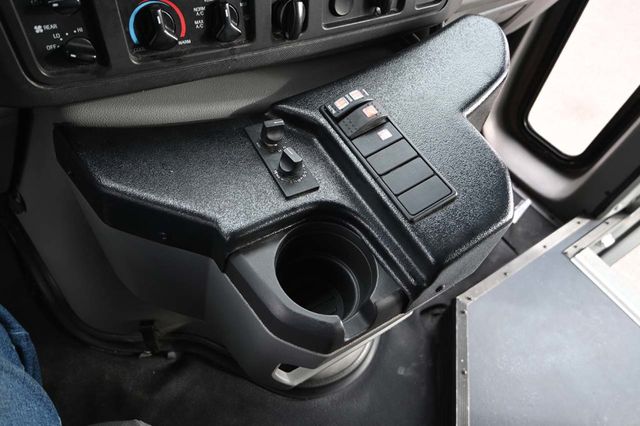 2016 Ford Econoline Commercial Cutaway SD 158 WB 10-Passenger Shuttle Mobility Handicap Bus - 22951134 - 30