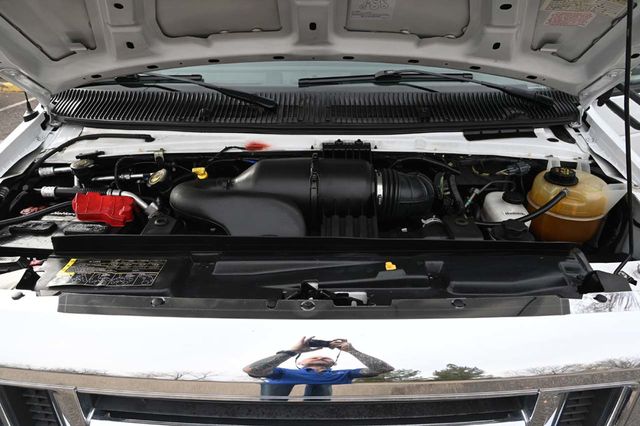 2016 Ford Econoline Commercial Cutaway SD 158 WB 10-Passenger Shuttle Mobility Handicap Bus - 22951134 - 33