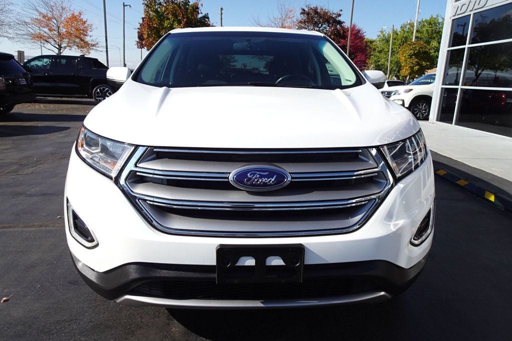2016 Ford Edge SEL photo 3