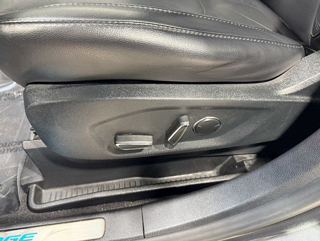 2016 Ford Edge 4dr Titanium AWD - 22934251 - 15