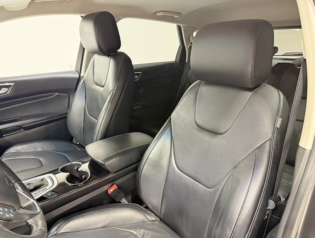 2016 Ford Edge 4dr Titanium AWD - 22934251 - 16