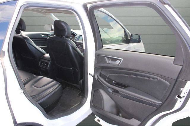 2016 Ford Edge 4dr Titanium AWD - 22930546 - 17