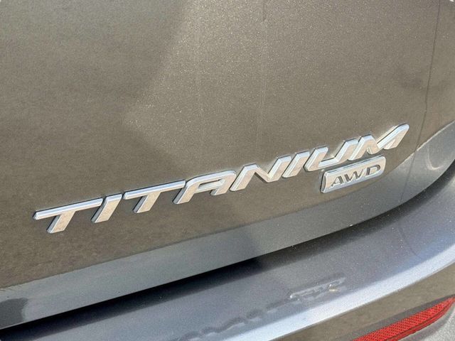 2016 Ford Edge 4dr Titanium AWD - 23037728 - 5