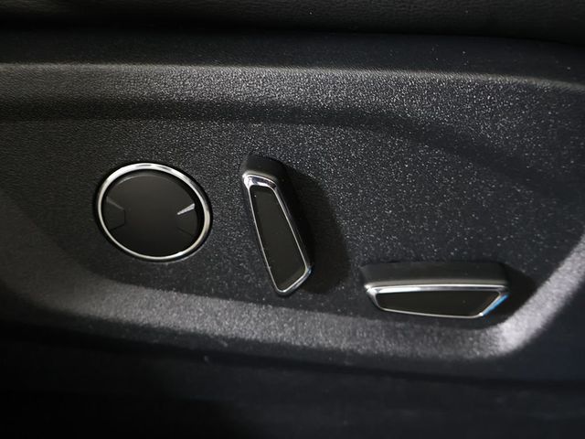 2016 Ford Edge 4dr Titanium AWD - 23003649 - 36