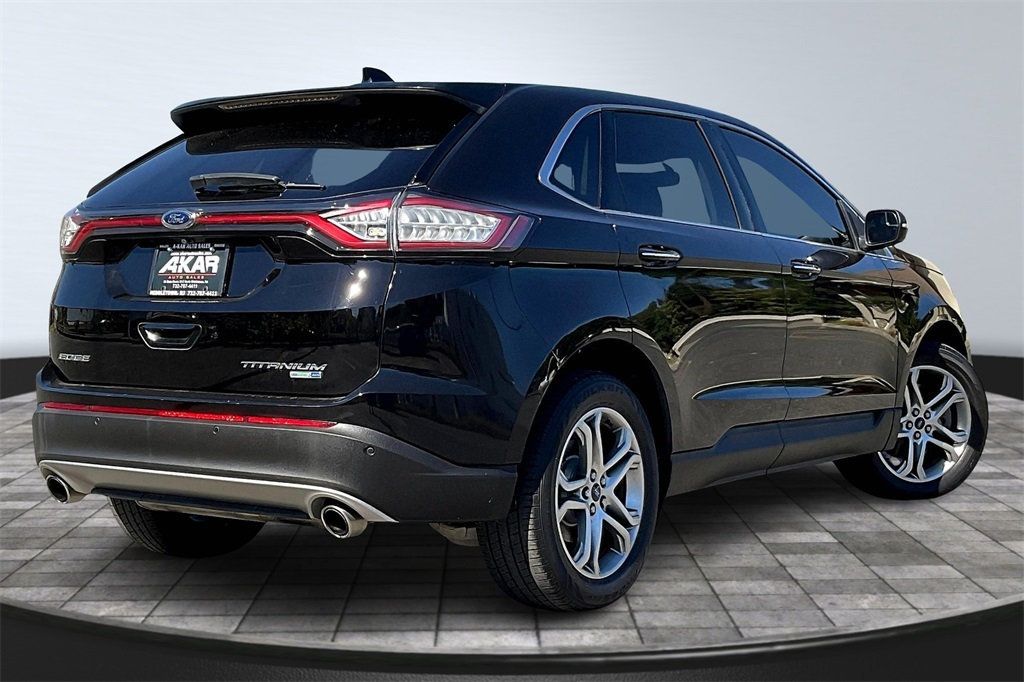 2016 Ford Edge Titanium photo 3