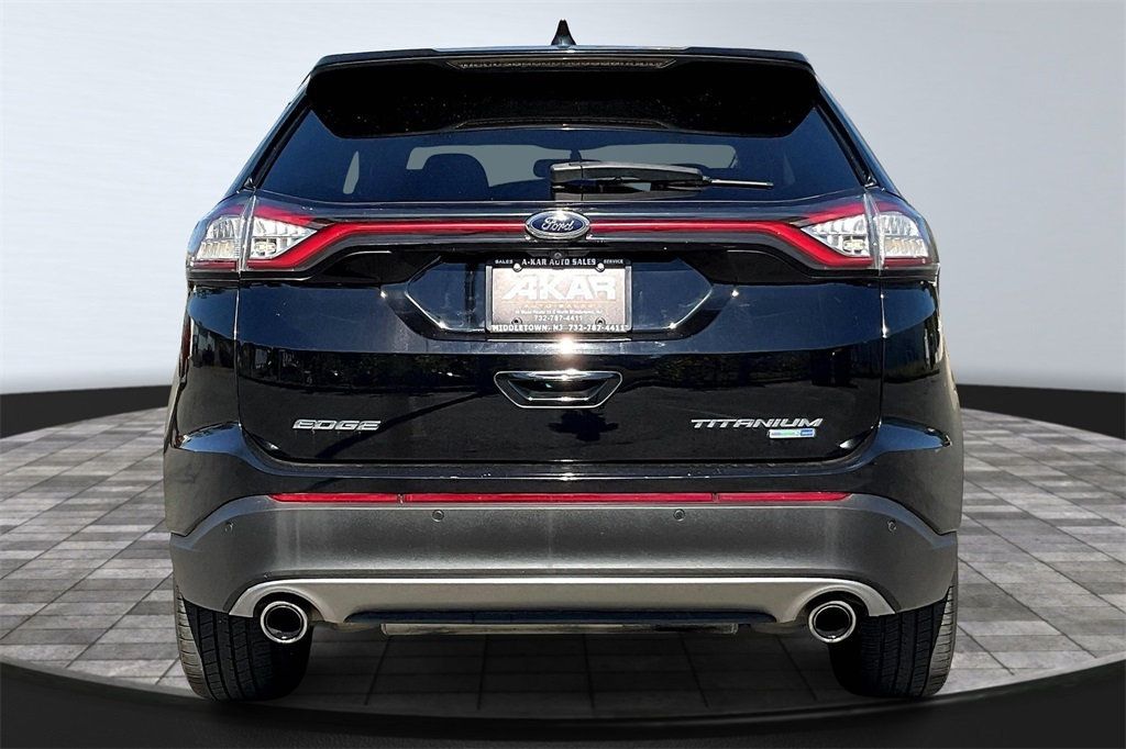 2016 Ford Edge Titanium photo 4