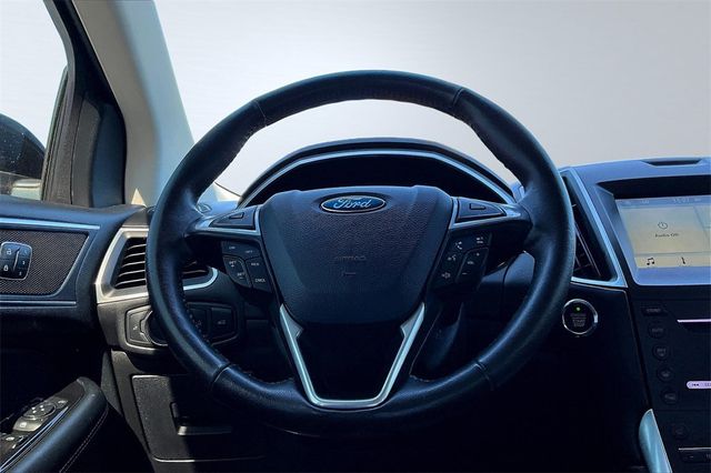 2016 Ford Edge 4dr Titanium AWD - 22932406 - 18