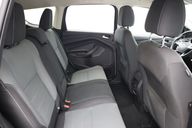 2016 Ford Escape 4WD 4dr SE w/ Equipment 201A, Upgraded Engine & Cold Weather Pkg - 22937896 - 18