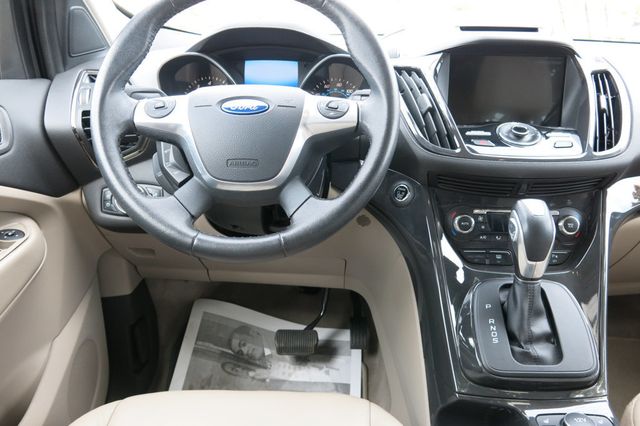 2016 Ford Escape 4WD 4dr Titanium - 22922403 - 19