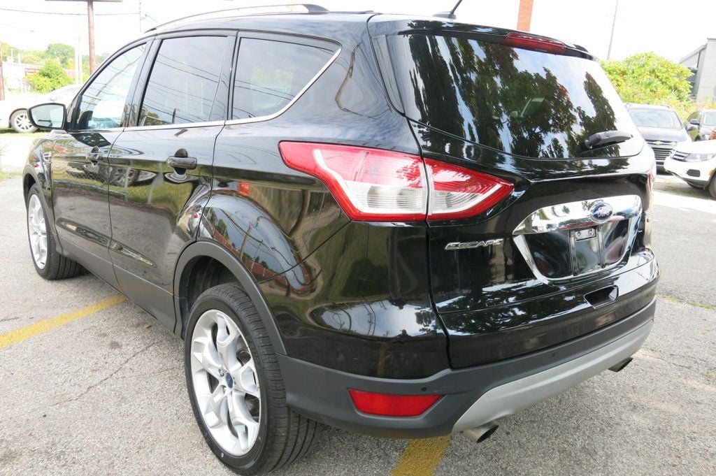 2016 Ford Escape Titanium photo 3