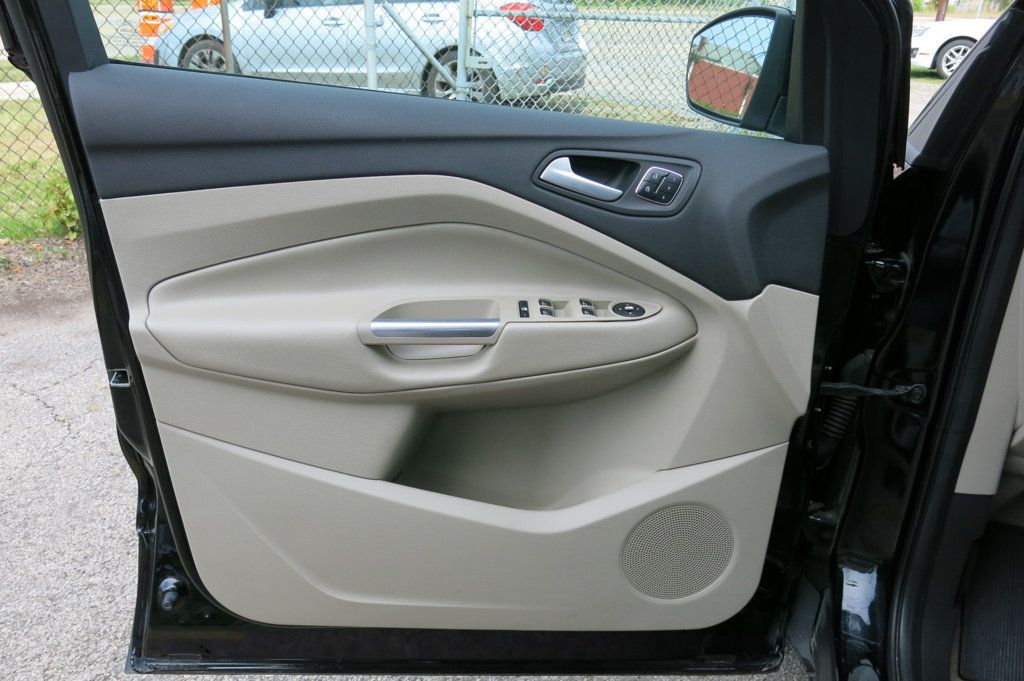 2016 Ford Escape 4WD 4dr Titanium - 22922403 - 46