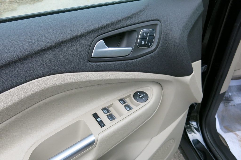 2016 Ford Escape 4WD 4dr Titanium - 22922403 - 60