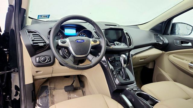 2016 Ford Escape 4WD 4dr Titanium w/ Upgraded Engine, Pano Vista Roof, Navigation - 22986813 - 12