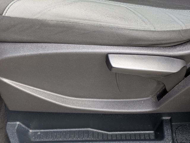 2016 Ford Escape FWD 4dr S - 22996257 - 19