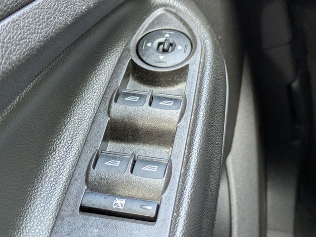 2016 Ford Escape FWD 4dr S - 22996257 - 23