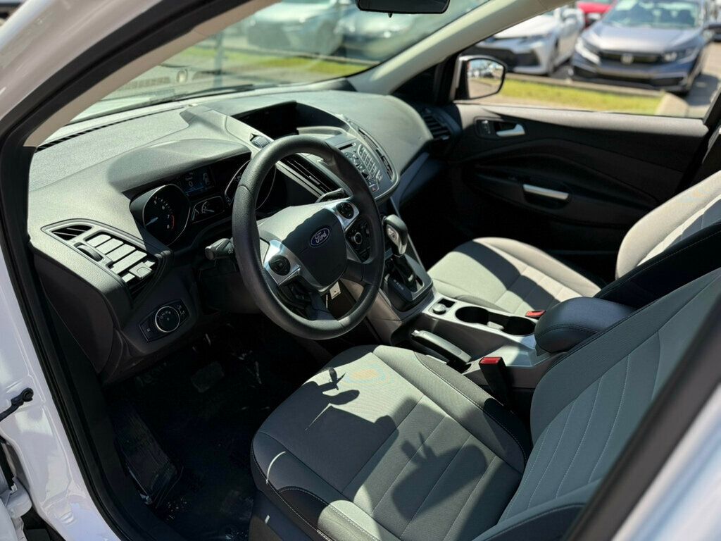 2016 Ford Escape SE photo 10