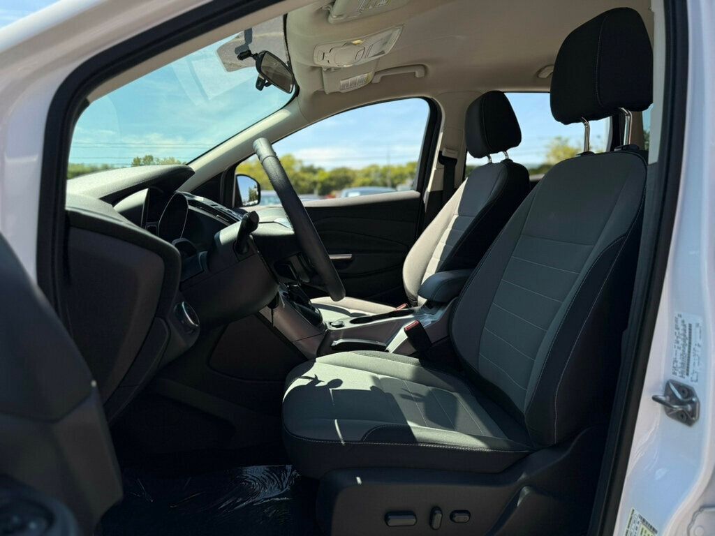 2016 Ford Escape SE photo 11
