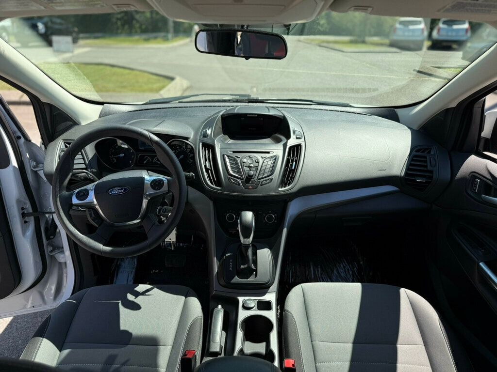 2016 Ford Escape SE photo 12