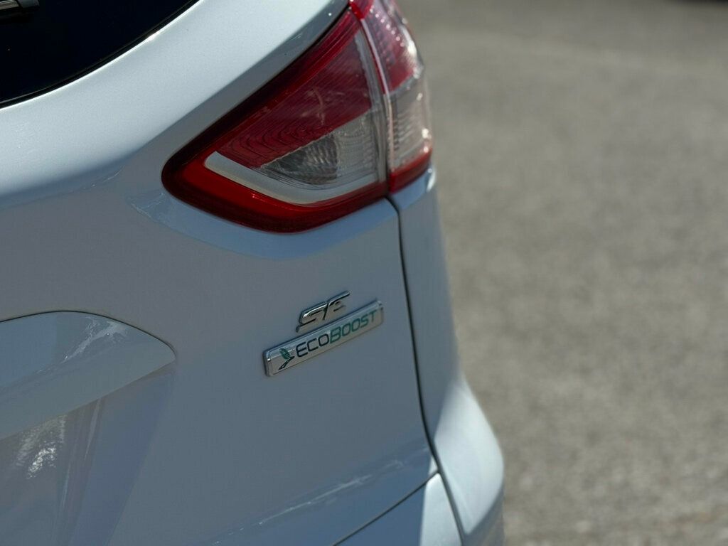 2016 Ford Escape SE photo 4