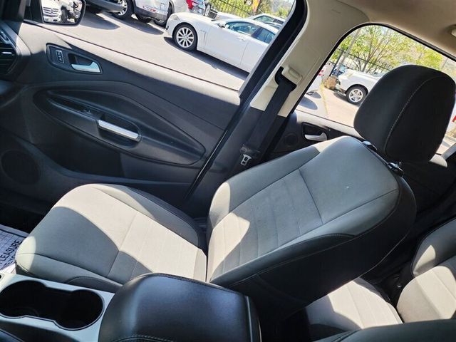 2016 Ford Escape FWD 4dr SE - 22434365 - 41