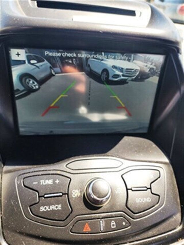 2016 Ford Escape FWD 4dr SE - 22434365 - 44