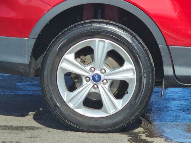 2016 Ford Escape FWD 4dr SE - 22983265 - 33