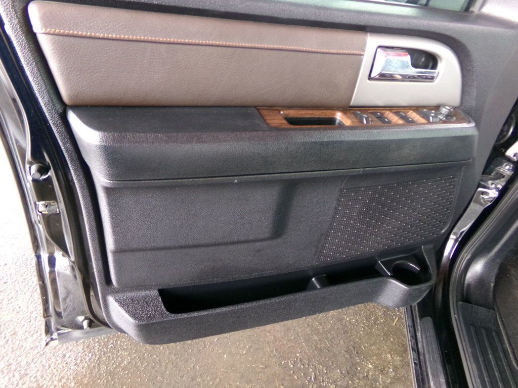 2016 Ford Expedition 4WD 4dr King Ranch - 22977689 - 19