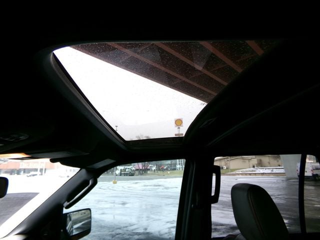 2016 Ford Expedition 4WD 4dr King Ranch - 22977689 - 8