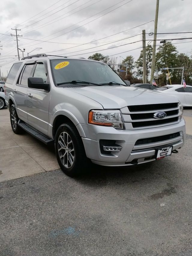 2016 Ford Expedition 4WD 4dr XLT - 22968002 - 4