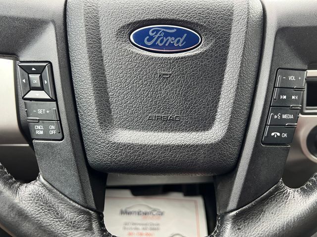 2016 Ford Expedition 4WD 4dr XLT - 23049862 - 23
