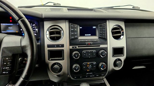 2016 Ford Expedition 4WD 4dr XLT w/ Power Moonroof - 23035199 - 15